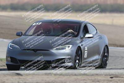 media/Oct-19-2025-Speed Ventures (Sun) [[a6e7fe67be]]/TC B/Session 2 (Outside Grapevine)/